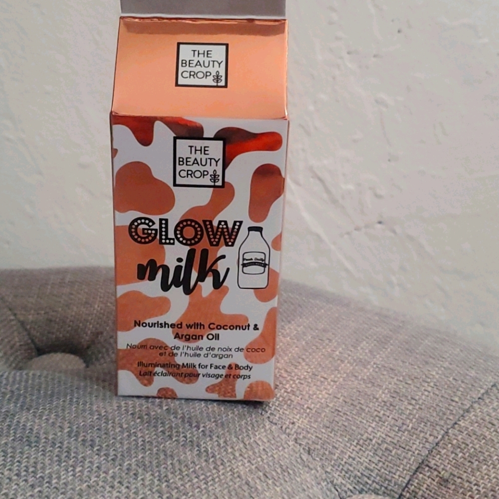 COPY - The beauty crop Glow Milk Highlighter